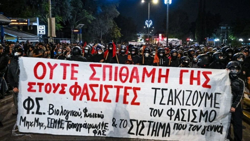 «Propatria»: Αντιγράφοντας τη 