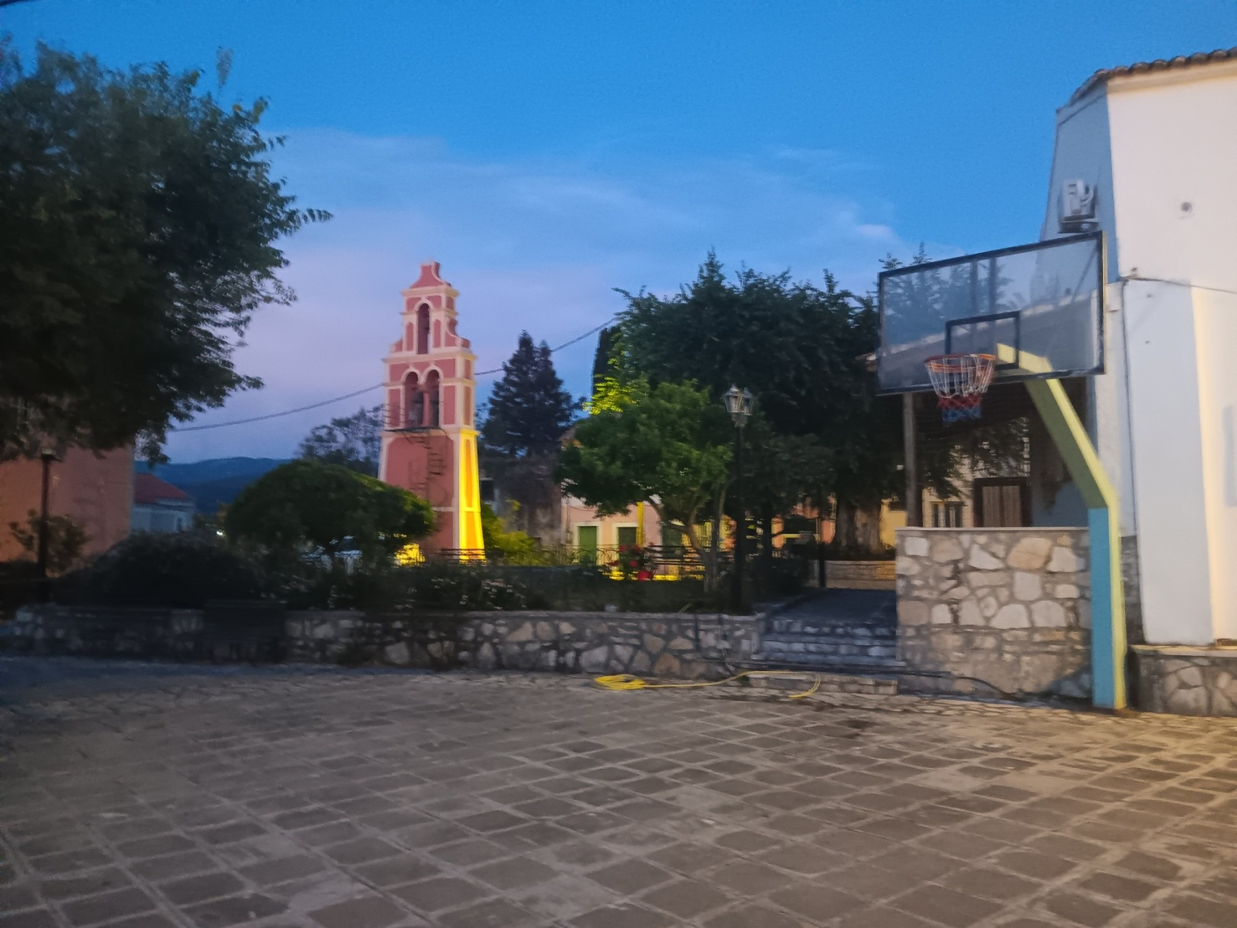 Η Δανειστική Βιβλιοθήκη Αγίων Δούλων: Ένα φωτεινό παράδειγμα πολιτισμού 