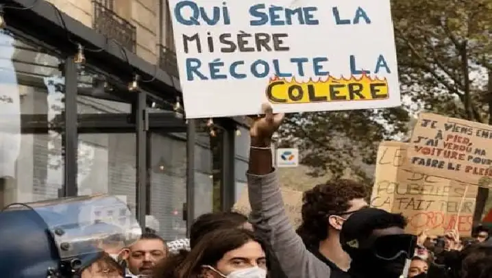 Ο ξεσηκωμός των... κόσμων της Le Monde
