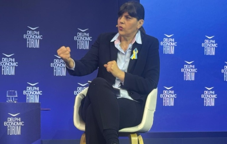 H Koβέσι πέρασε πριονοκορδέλα Μητσοτάκη-Φλωρίδη