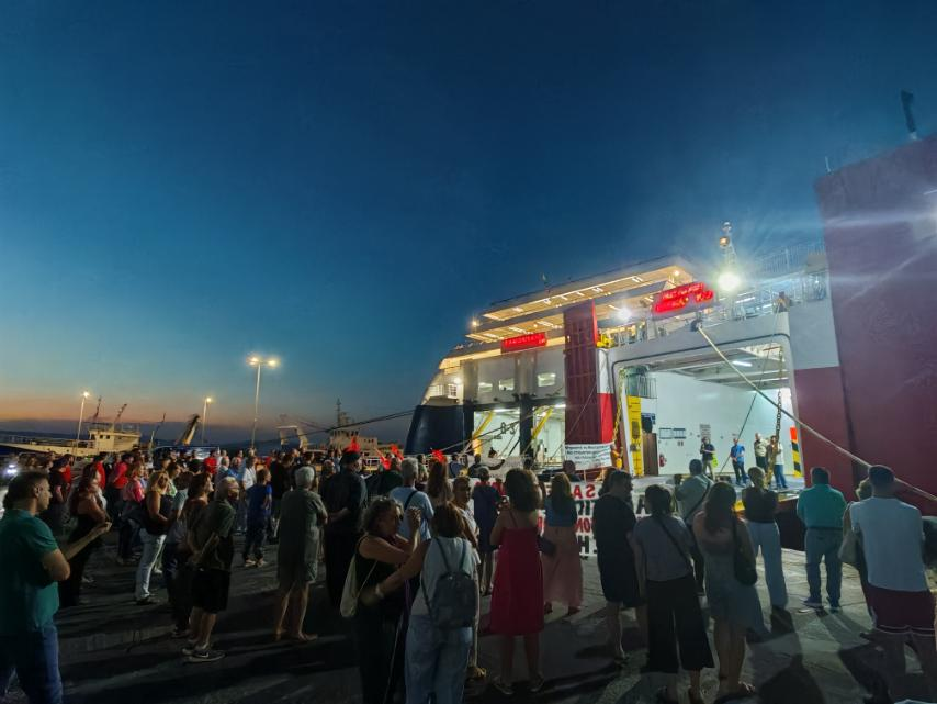 Εντυπωσιακή η απεργιακή συγκέντρωση της ΠΕΝΕΝ ΔΕΝ ΕΛΕΙΨΕ ΚΑΝΕΙΣ! Νεκρώνει το λιμάνι της Ραφήνας στις 3 Ιούλη, η ΠΕΝΕΝ κήρυξε 24ωρη απεργία, η οποία εγκρίθηκε παμψηφεί