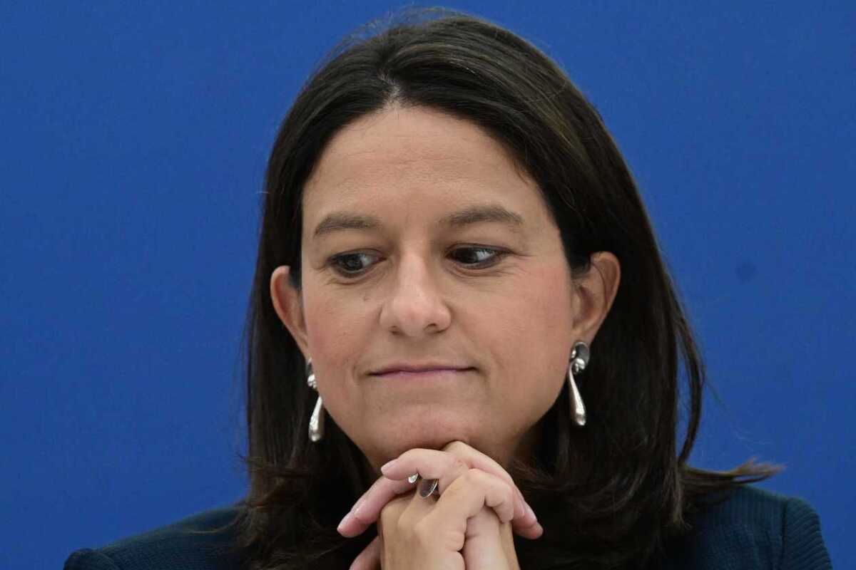 Όχι, δεν έχουν τσίπα! Διπλασιάζουν τον φόρο για όσους παίρνουν κατώτατο μισθό! (Βίντεο)