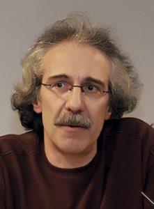 papakonstantinou 221x300 1