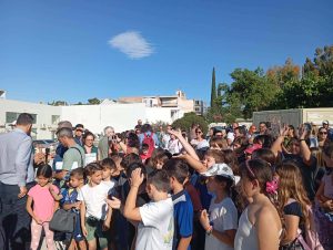 Για την κινητοποίηση στο 1ο ΔΣ Πόρτο Ράφτη ενάντια στον πειθαρχικό έλεγχο των 22 εκπαιδευτικών (ΒΙΝΤΕΟ)