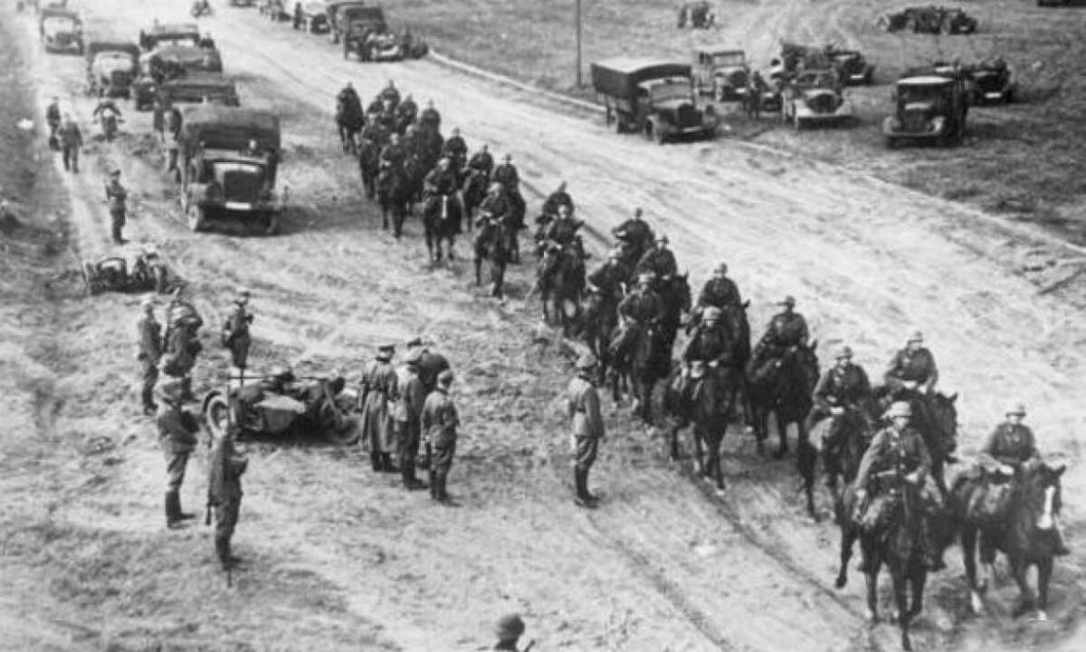 Μερικά στοιχεία για το Σύμφωνο Μολότοφ-Ρίντμπεντροπ, τον υποτιθέμενο διαμελισμό της Πολωνίας και τον Ρωσοφινλανδικό Πόλεμο