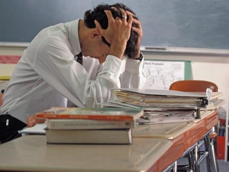 Σχολεία στην «πρέσα»: Γιατί οι εκπαιδευτικοί θεωρούνται πλέον επαγγελματική ομάδα υψηλού κινδύνου