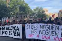 «Γυρίστε σπίτια σας!»: Διαδηλώσεις Ισπανών κατά του μαζικού τουρισμού σε Μαγιόρκα, Ίμπιζα, Κανάρια