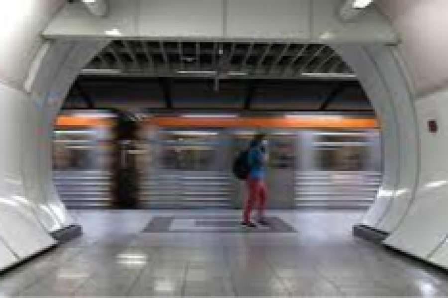 Αυτοκτονίες σε κοινή θέα, στο τρένο και στο μετρό